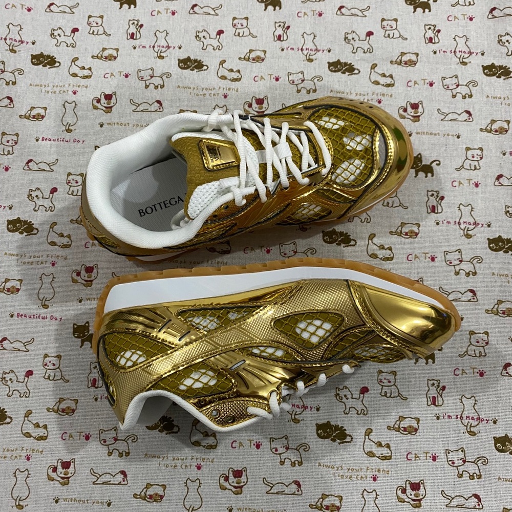 Bottega Veneta Metallic Gold Runner Sneakers - Picture 7 of 9